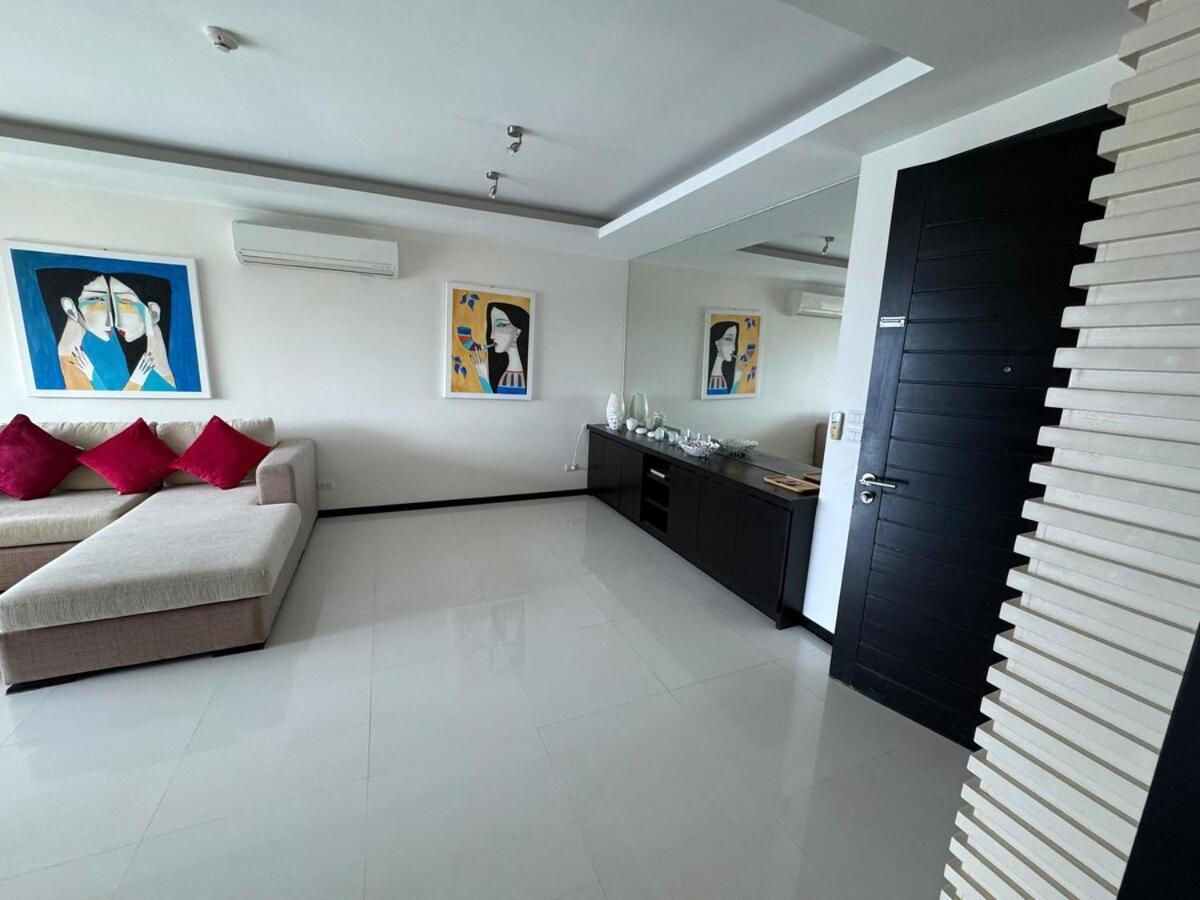 Modern 2-Bedroom Condo In Kamala Near The Beach Exterior photo