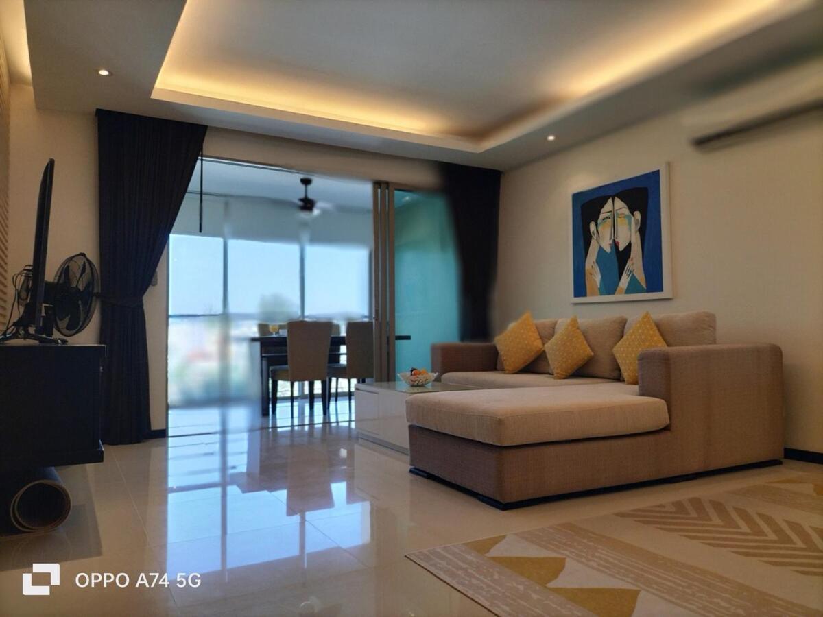 Modern 2-Bedroom Condo In Kamala Near The Beach Exterior photo